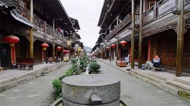 烟台招远市堡子村:小山村里翰墨飘香